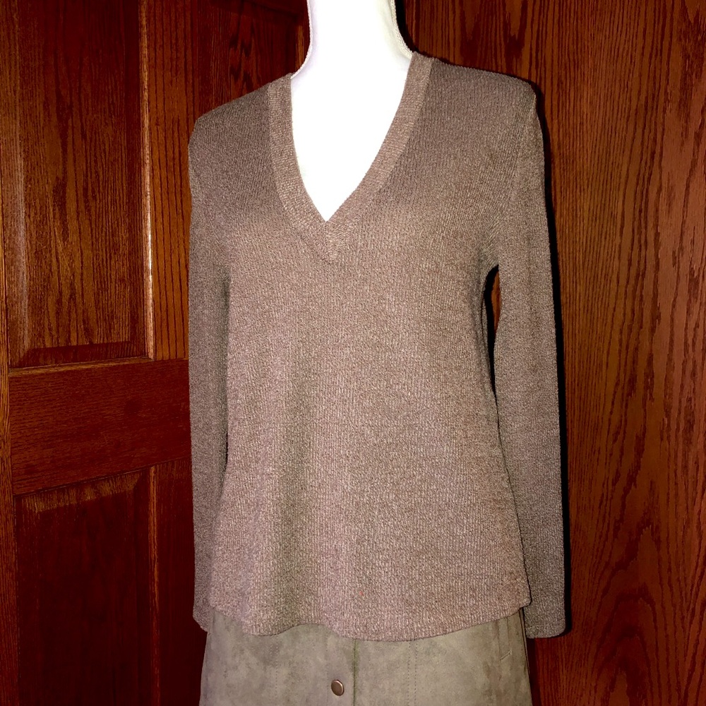 NEW LISTING! ZARA V-Neck Sweater